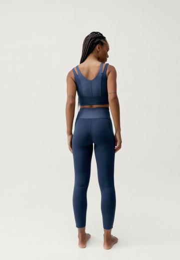 Спортивный бюстгальтер