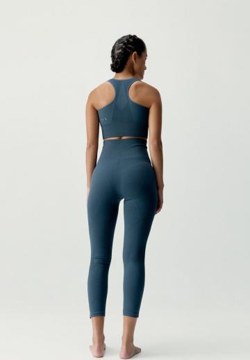 Спортивный бюстгальтер