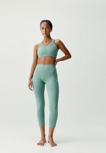 Спортивный бюстгальтер