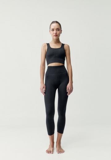 Спортивный бюстгальтер