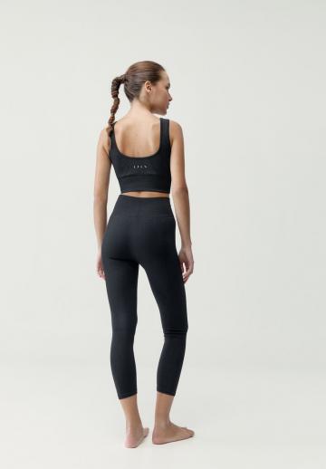 Спортивный бюстгальтер