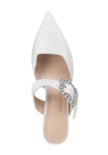 Босоножки на каблуке