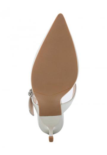 Босоножки на каблуке