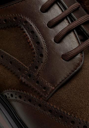 Ботинки на шнуровке