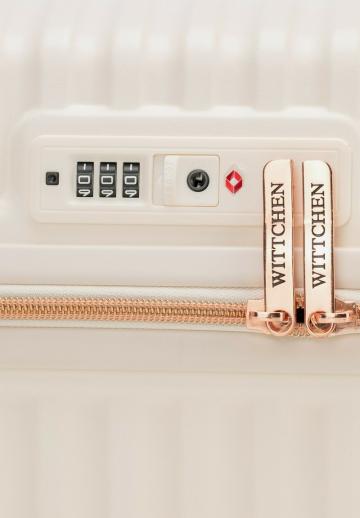 Чемодан на колесах