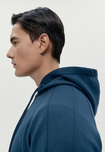 Спортивная кофта