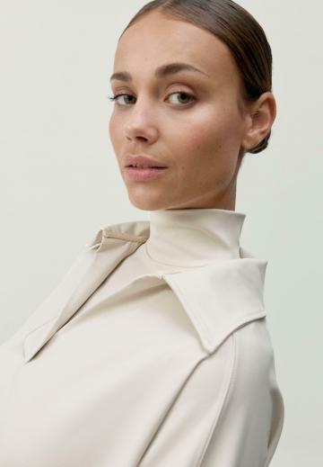 Спортивная толстовка