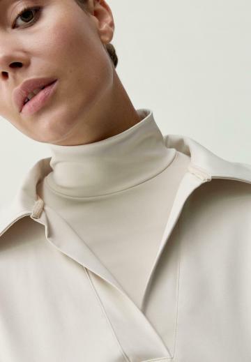 Спортивная толстовка