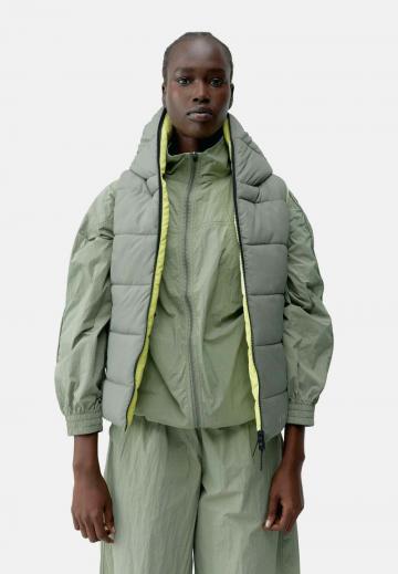 Спортивный жилет