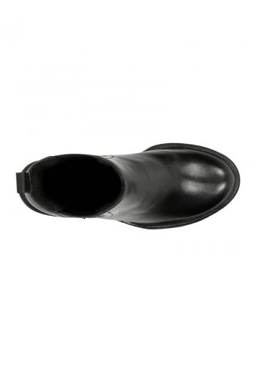 Полусапожки на высоком каблуке