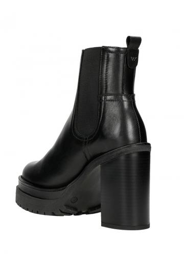 Полусапожки на высоком каблуке