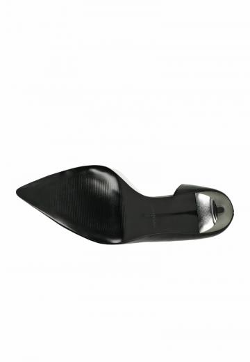 Туфли на высоком каблуке