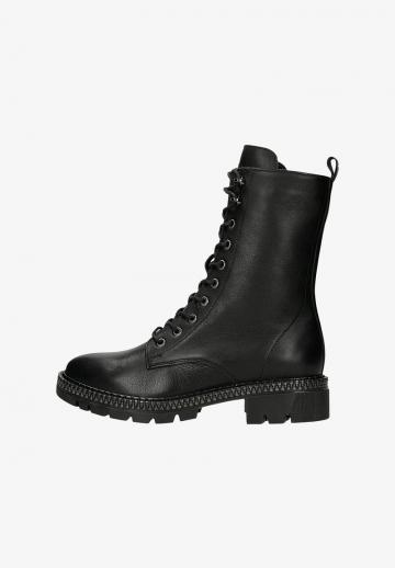 Ботинки на шнуровке