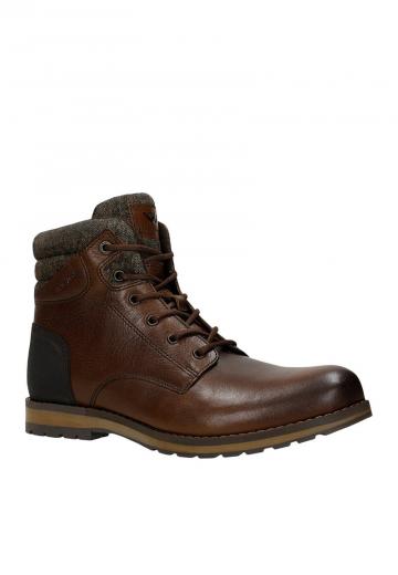 Походные ботинки