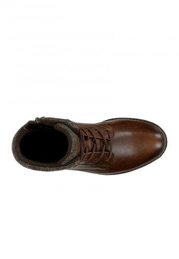 Походные ботинки