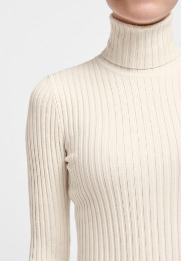 Платье футляр