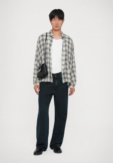 Свободные джинсы