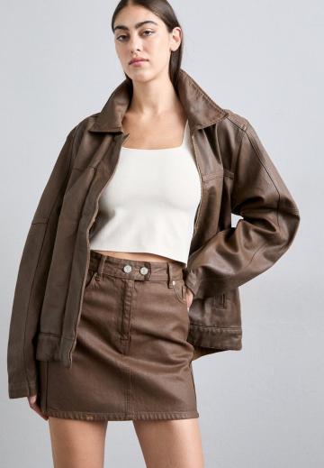 Юбка с накладными карманами