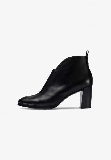 Ботинки челси