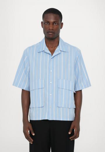 Рубашка с коротким рукавом