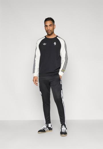 Спортивная кофта