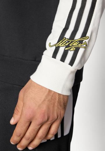 Спортивная кофта