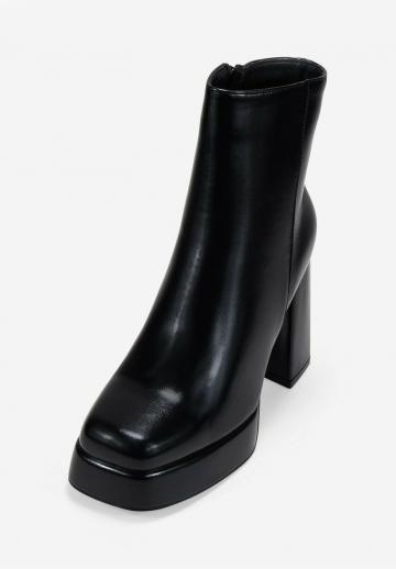 Полусапожки на платформе