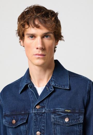 Джинсовая куртка