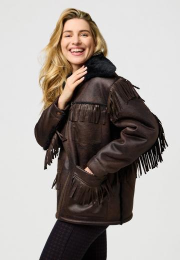 Пальто из искусственной кожи