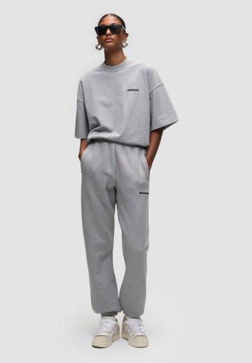 Спортивные штаны