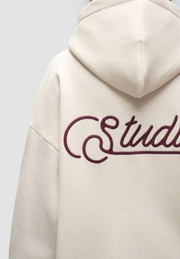 Пуловер с капюшоном