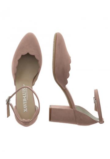 Туфли с ремешком