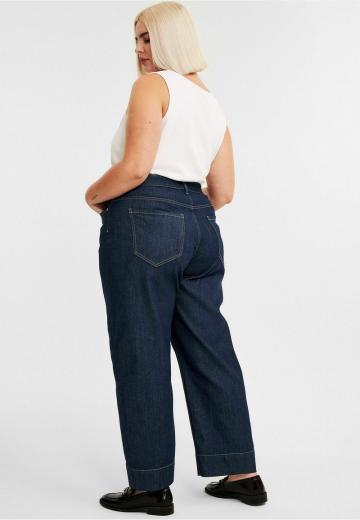 Свободные джинсы