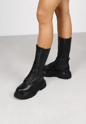 Сапоги на шнуровке