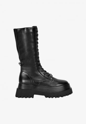 Сапоги на шнуровке