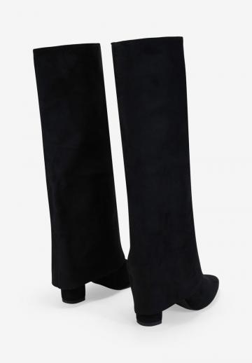 Высокие сапоги