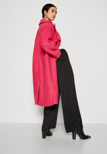 Шерстяное пальто