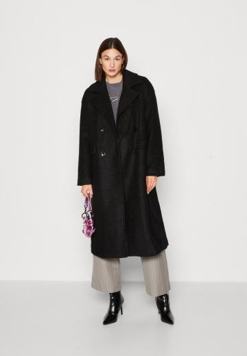 Шерстяное пальто