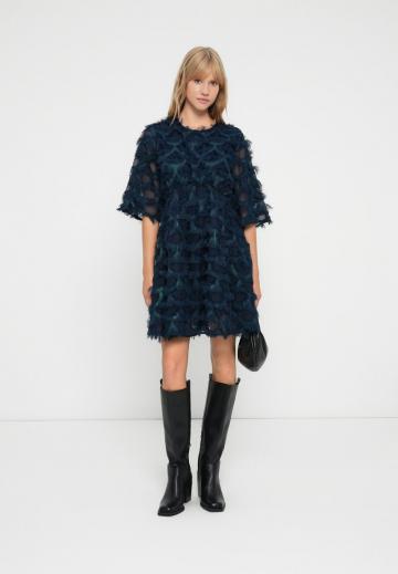 Коктейльное платье