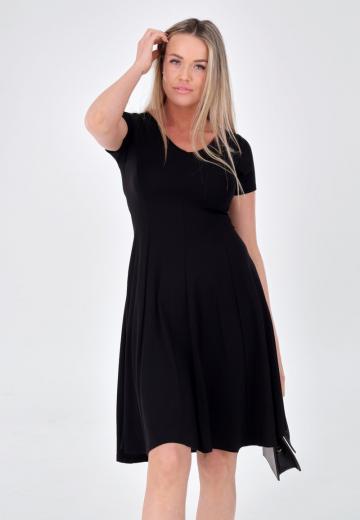 Короткое платье