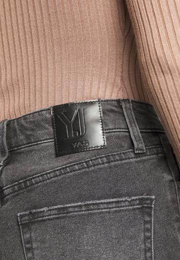 Свободные джинсы