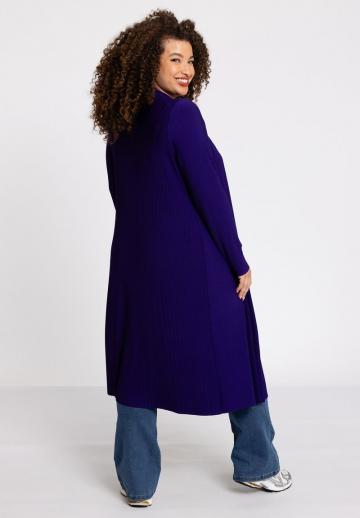 Длинный жилет