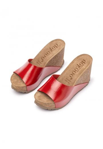 Босоножки на каблуке