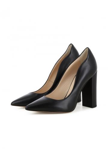 Туфли на высоком каблуке