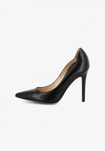 Туфли на высоком каблуке