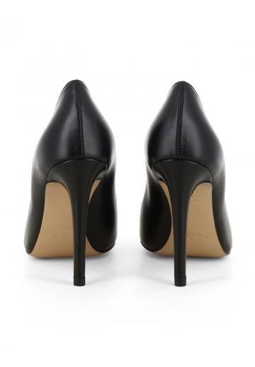 Туфли на высоком каблуке