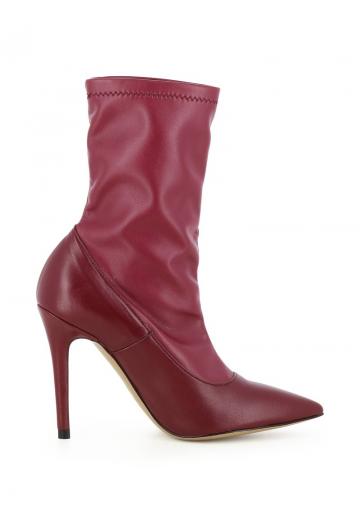 Высокие сапоги