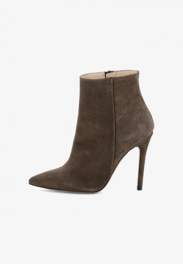 Полусапожки на высоком каблуке