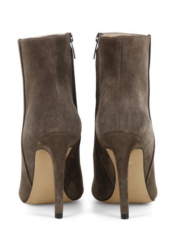 Полусапожки на высоком каблуке