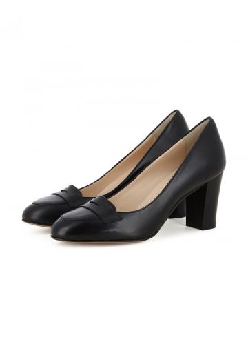 Туфли с высоким носом